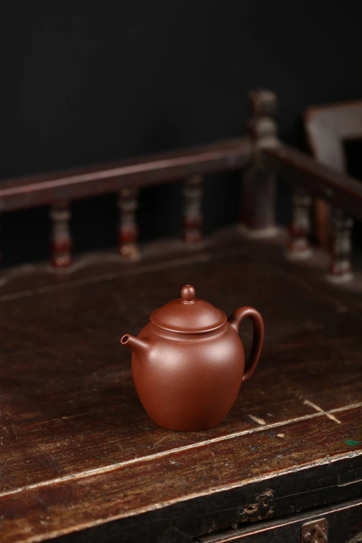 橄榄宫灯壶 黄龙山原矿底槽清 泡茶利器 茶壶240cc