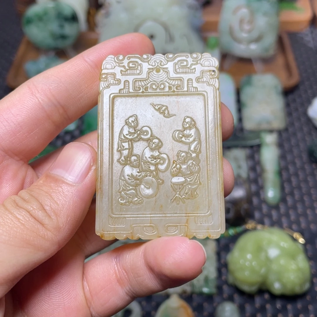 小***吴和田玉（糖玉）未镶嵌颈饰和田玉颈饰未镶嵌