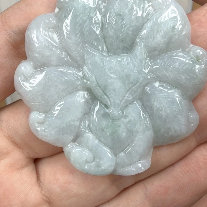 翡翠挂件未镶嵌翡翠