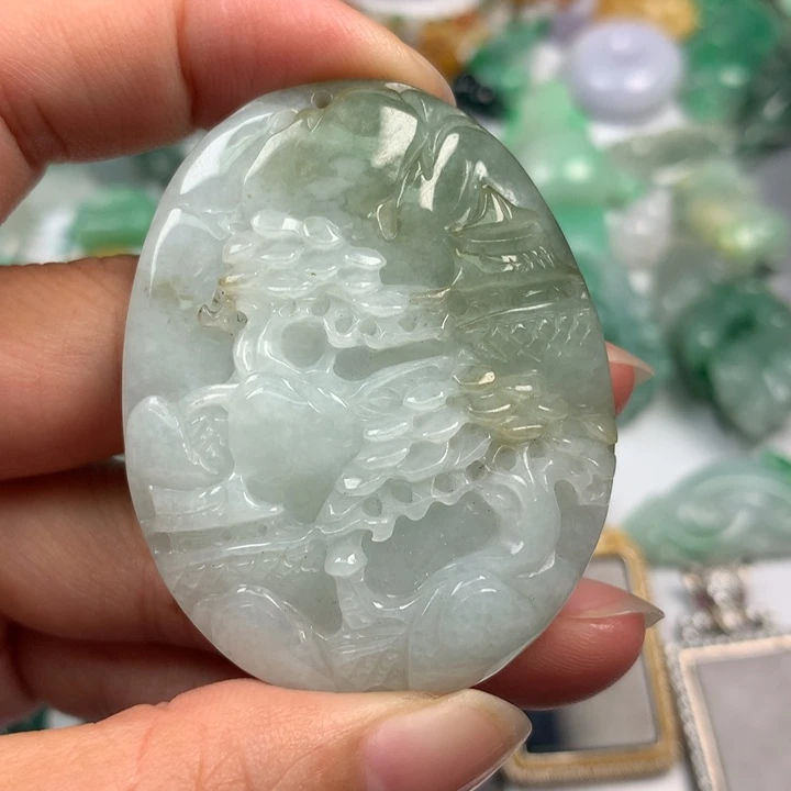 翡翠未镶嵌颈饰翡翠