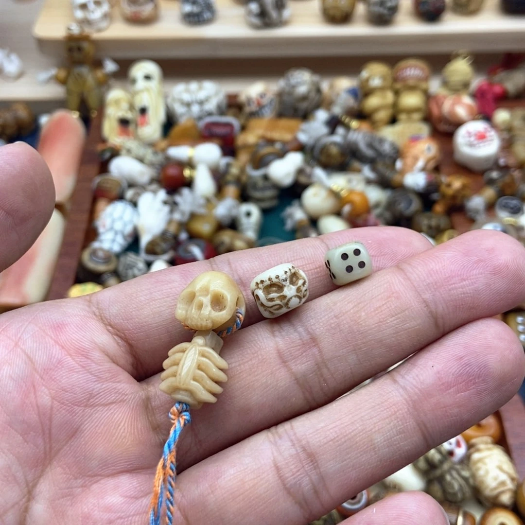 其他驼骨纬*配饰搭配