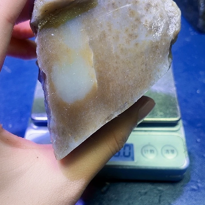 和田玉（糖玉）未镶嵌珠宝半成品