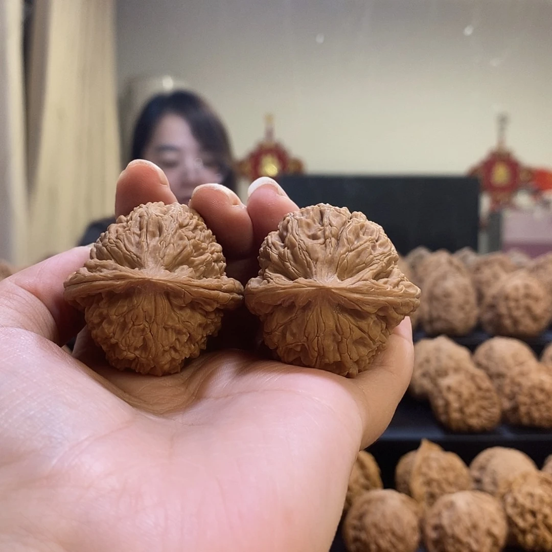 把件文玩核桃让****_38水龙纹有修