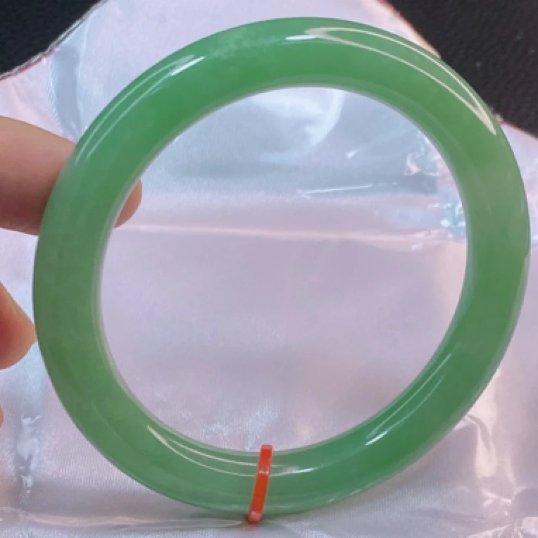 缅甸天然A货翡翠手镯满阳绿圆条5859圈口