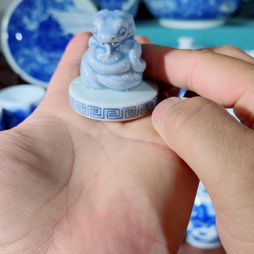 杯子手工手绘的陶瓷