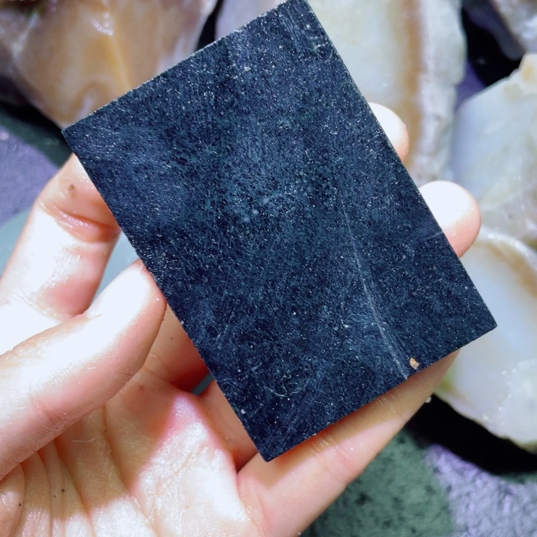 和田玉未镶嵌珠宝半成品