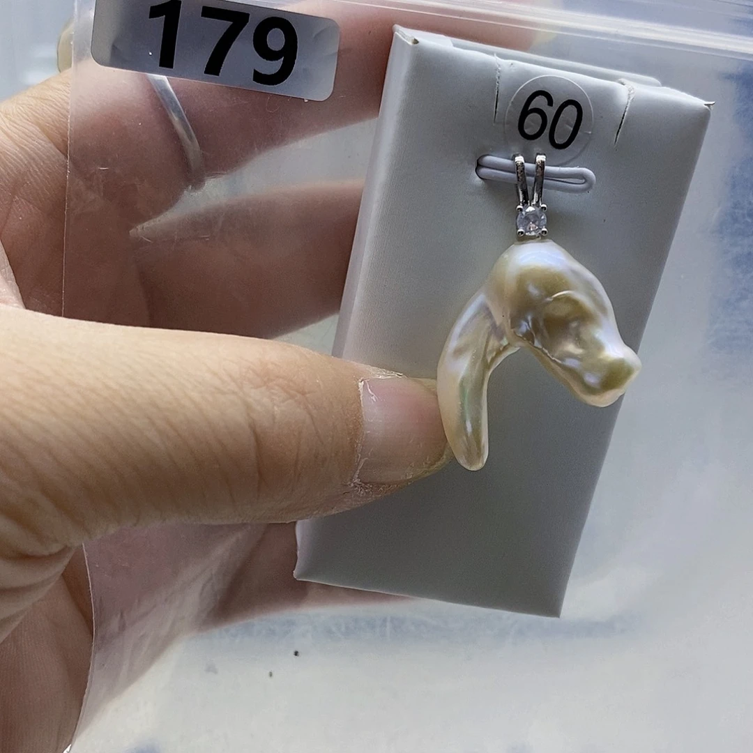 颈饰合金淡水珍珠