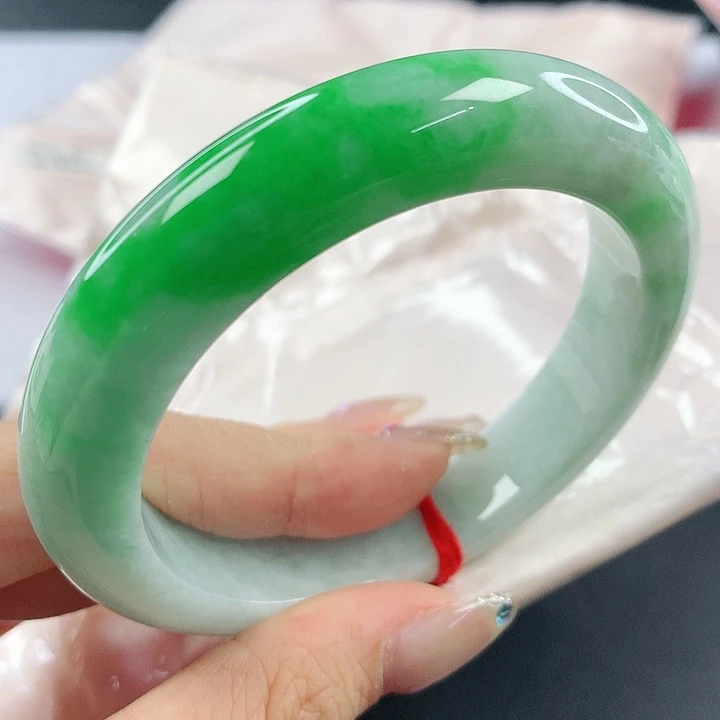 未镶嵌手镯翡翠，332