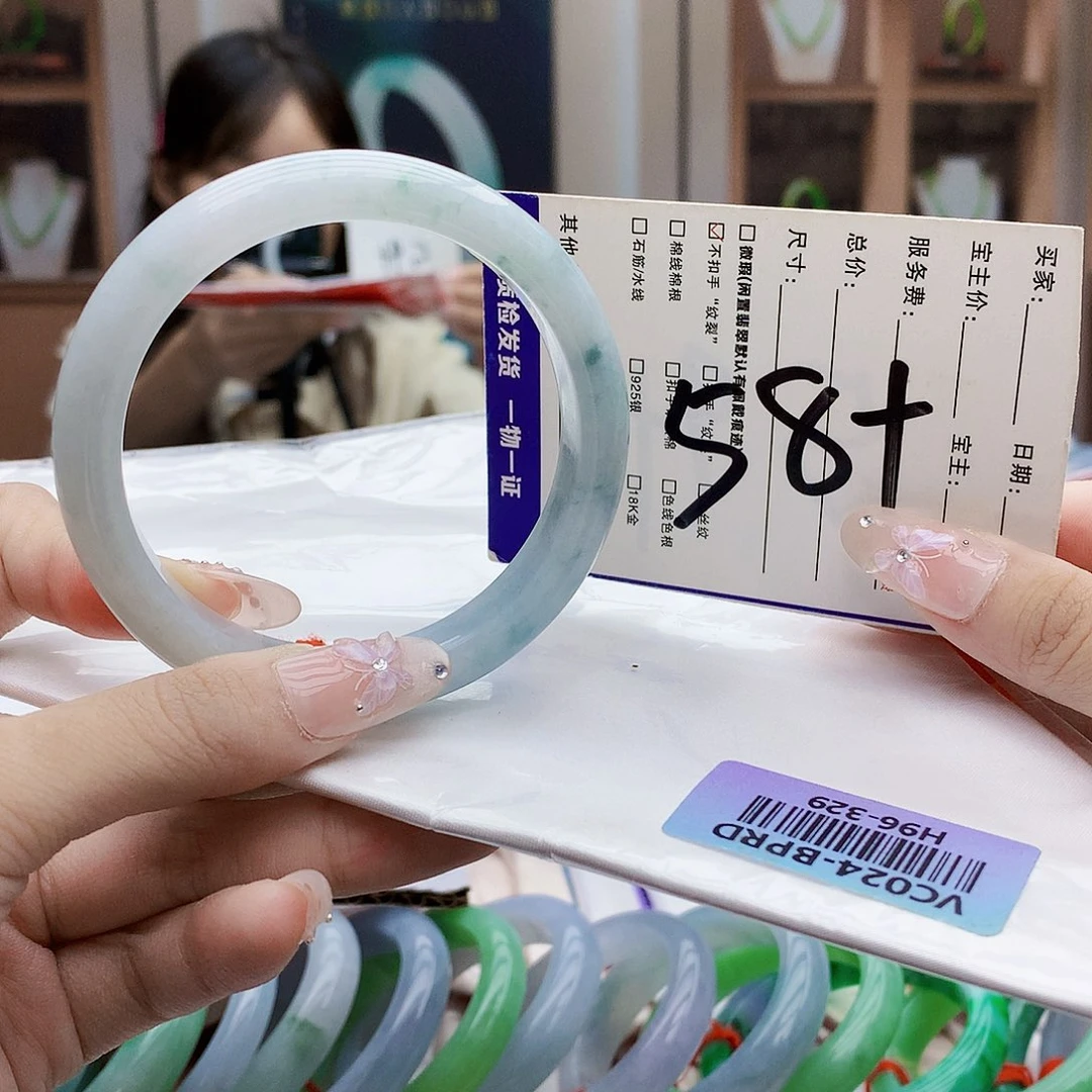 未镶嵌手镯翡翠nnnn