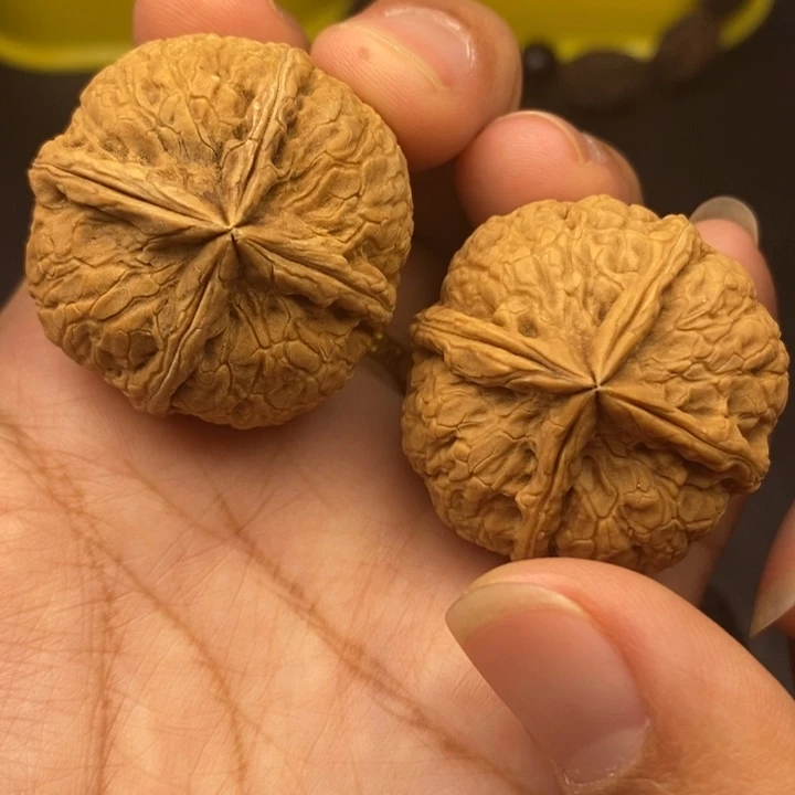 吊坠文玩核桃36尺四棱