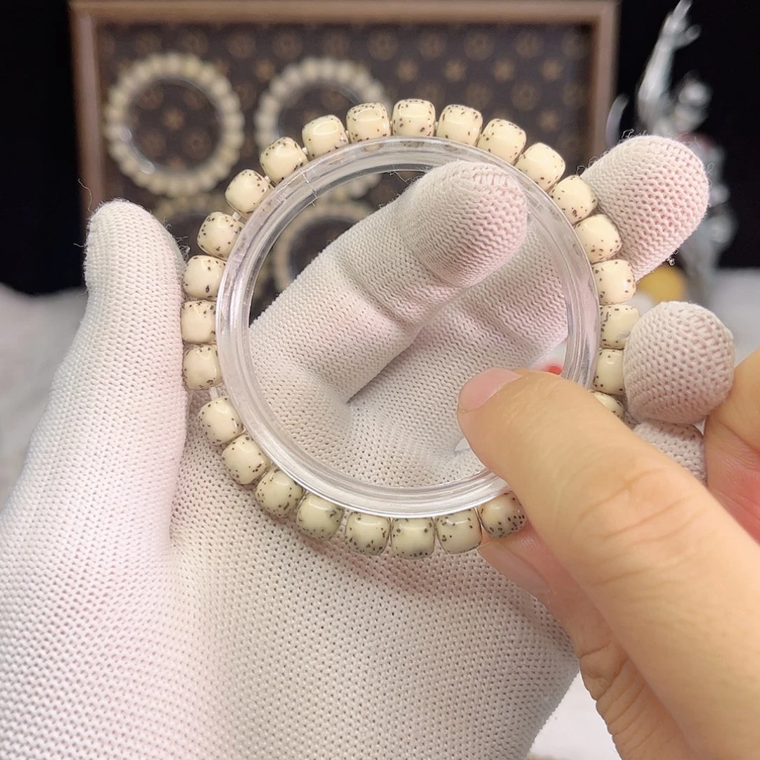 手串星月菩提189 号. 星月菩提. 一物一图.