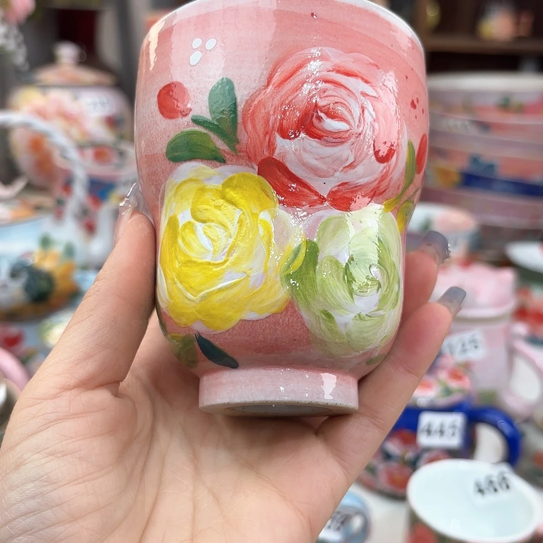 瓷片在这个社会是不允许有人喜欢和人