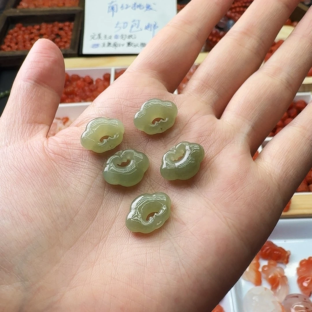 和田玉未镶嵌耳饰随机发5个