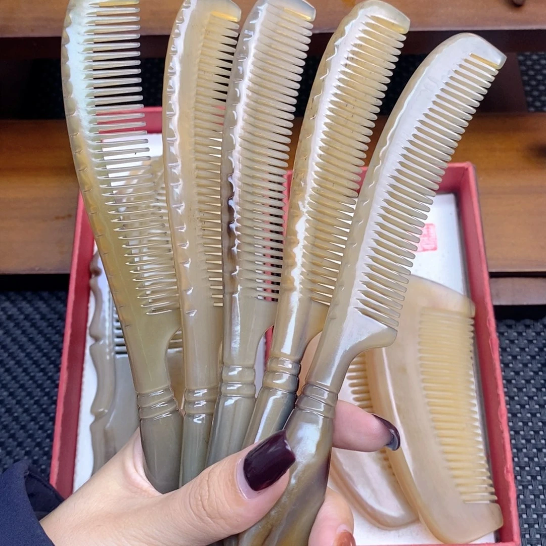 纯手工制作纯牛角梳子