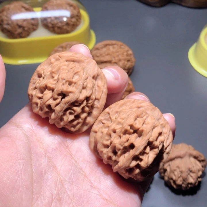 文玩核桃把件啥**儿38天地