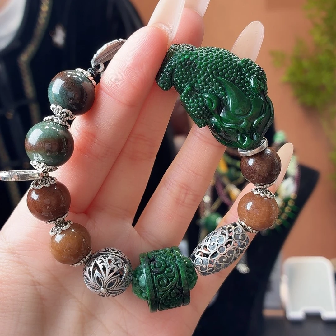 翡翠未镶嵌耳饰手链