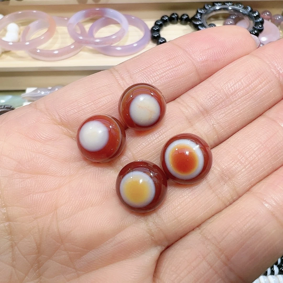 未镶嵌颈饰玛瑙/玉髓莫**归