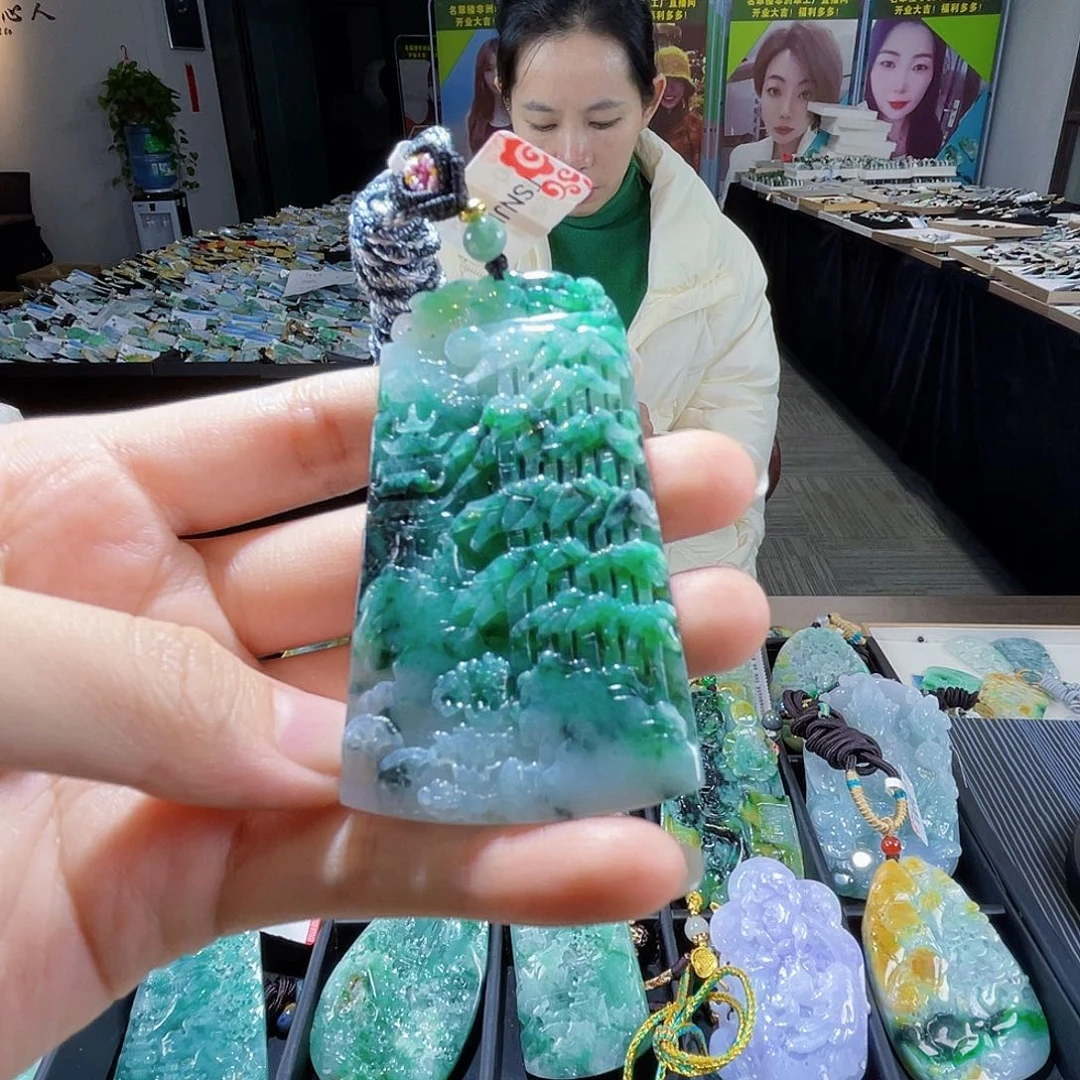 颈饰未镶嵌翡翠翡翠