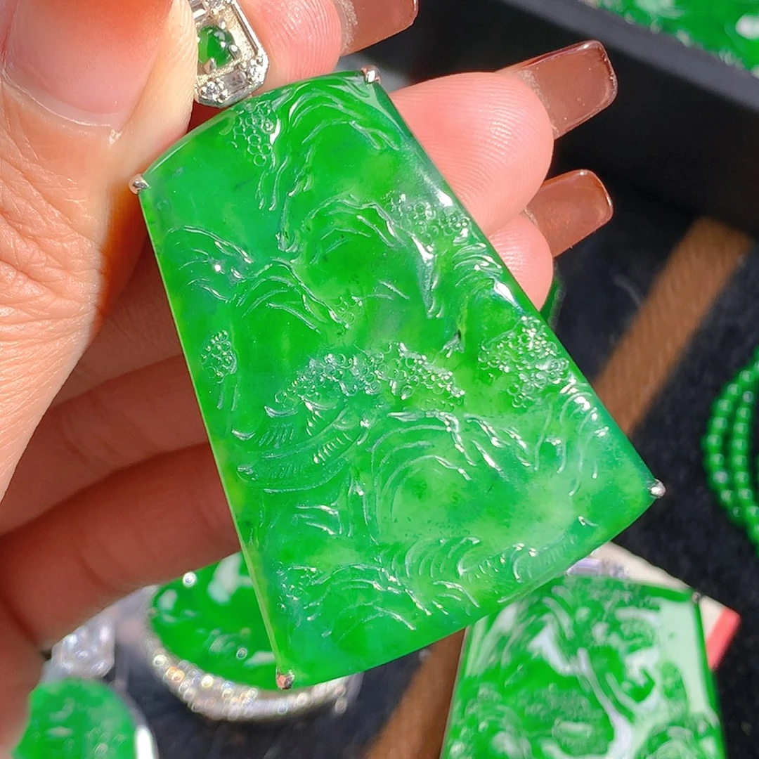 翡翠吊坠(不含链)未镶嵌