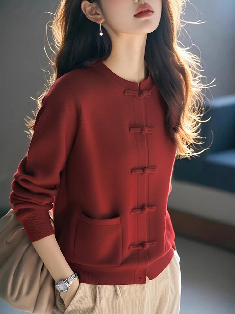 2024冬季新中式国风高级感超好看洋气独特别致漂亮红色针织开衫女