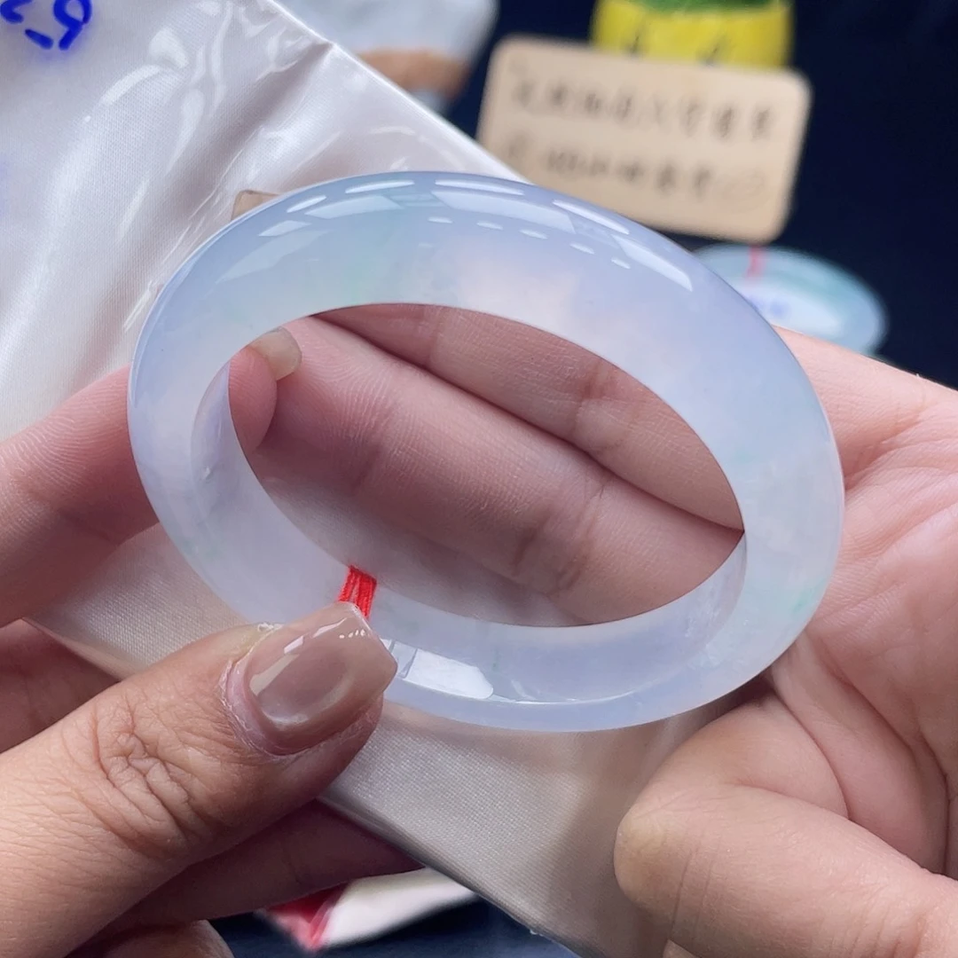 未镶嵌手镯翡翠68号