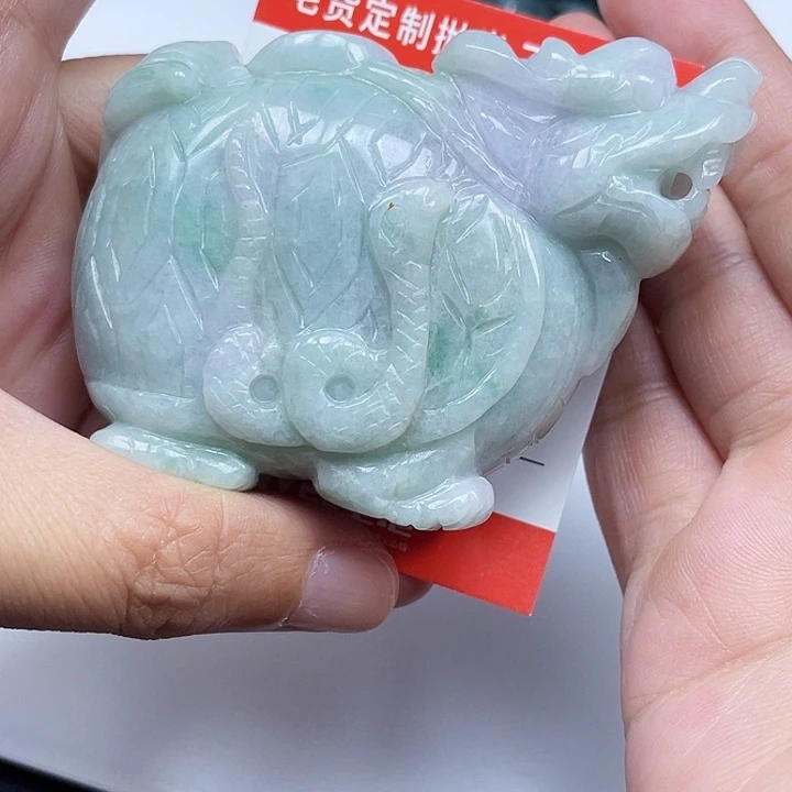 茉***葫翡翠未镶嵌颈饰翡翠