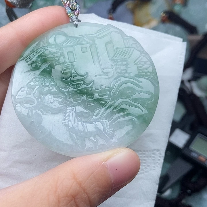 翡翠未镶嵌颈饰翡翠