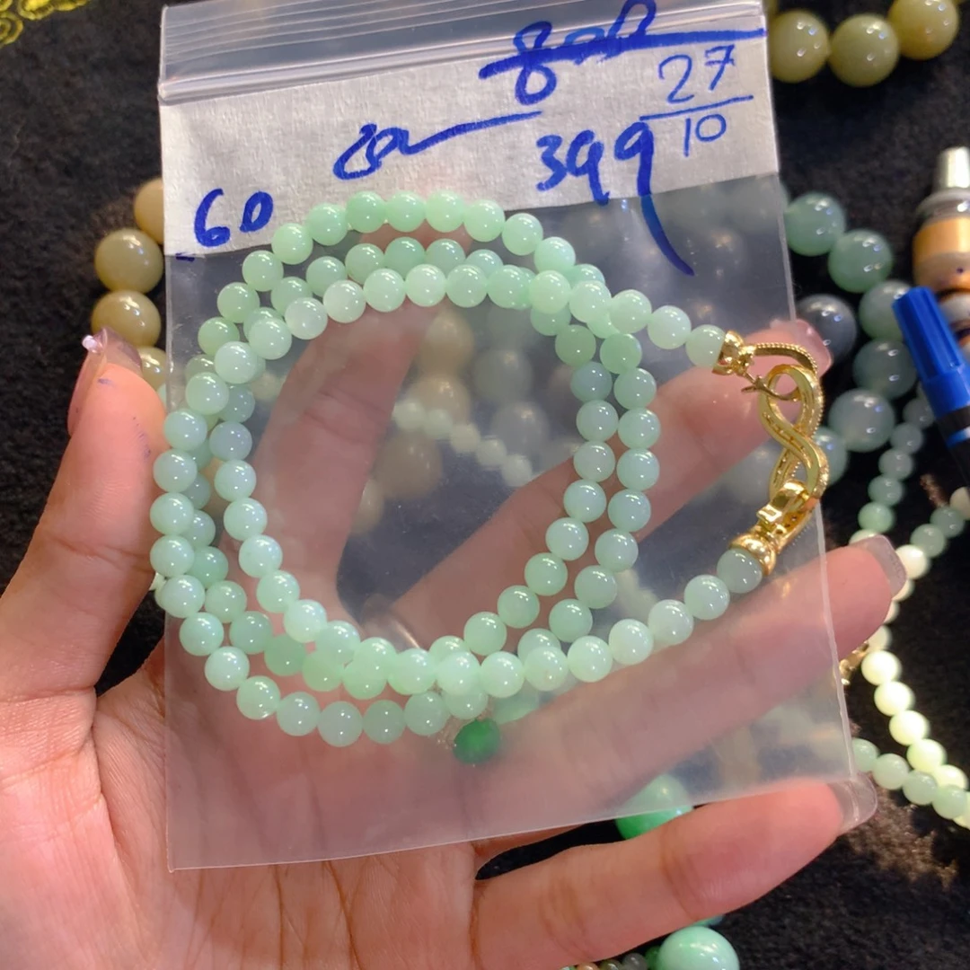 定制翡翠未镶嵌天然缅甸翡翠多样性