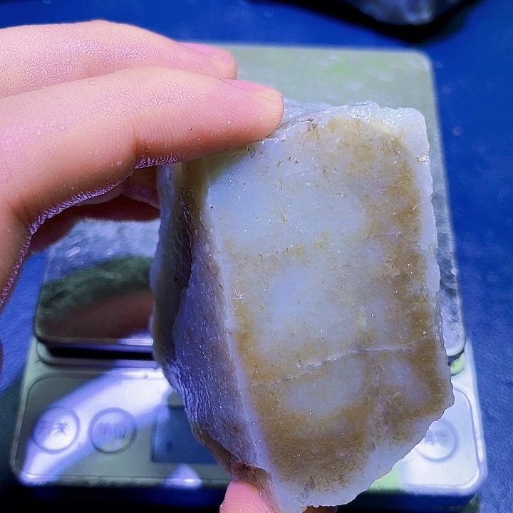 和田玉（糖玉）未镶嵌珠宝半成品