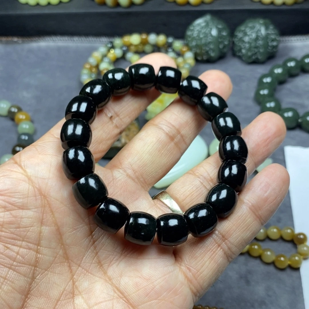 和田玉未镶嵌手串