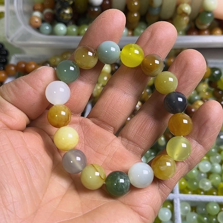 合金蛇纹石玉颈饰