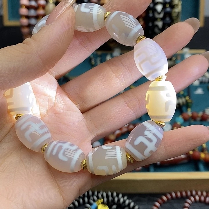 玛瑙/玉髓合金颈饰