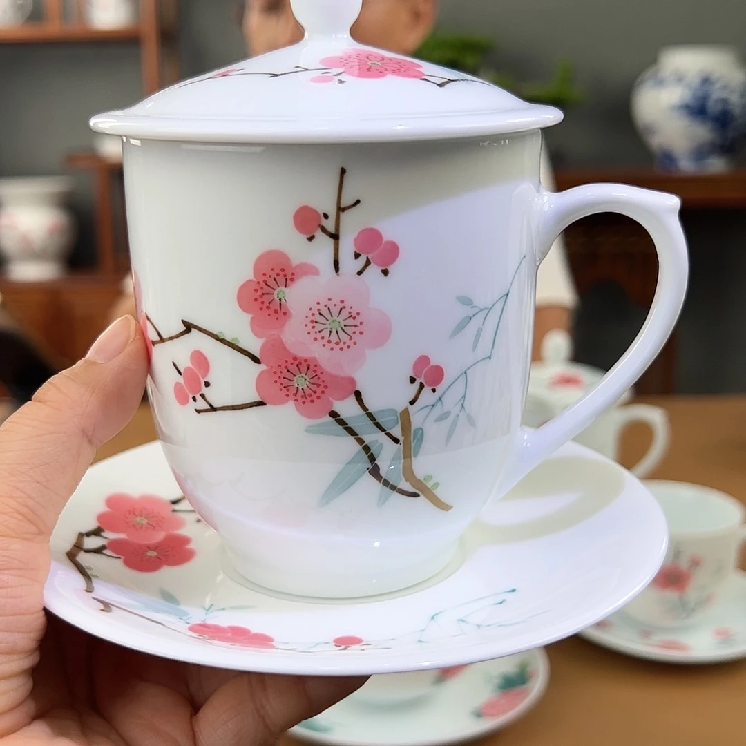 高白瓷翠竹红梅二号办公杯瑕