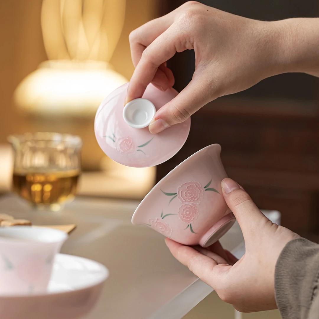 粉釉堆绘团花陶瓷二才盖碗茶杯家用高档泡茶碗功夫具茶不烫手茶碗