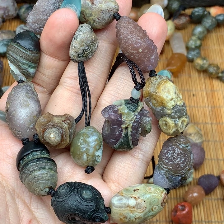 玛瑙/玉髓未镶嵌珠宝半成品静****^