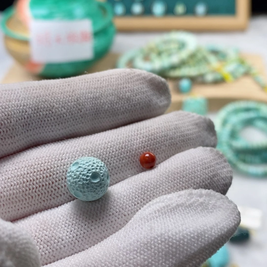 南红玛瑙颈饰未镶嵌芥****?