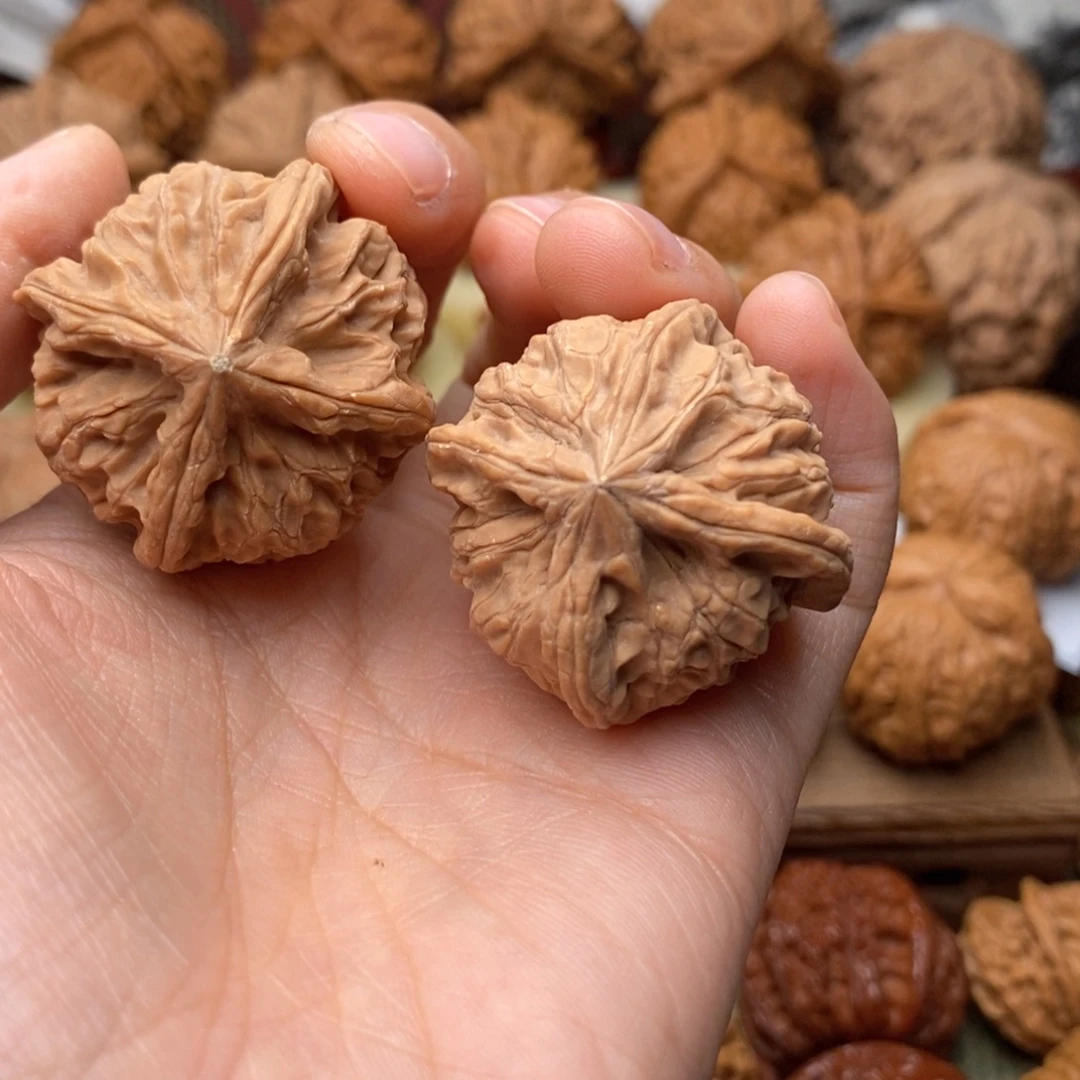 文玩核桃把件209号35四棱玉玺