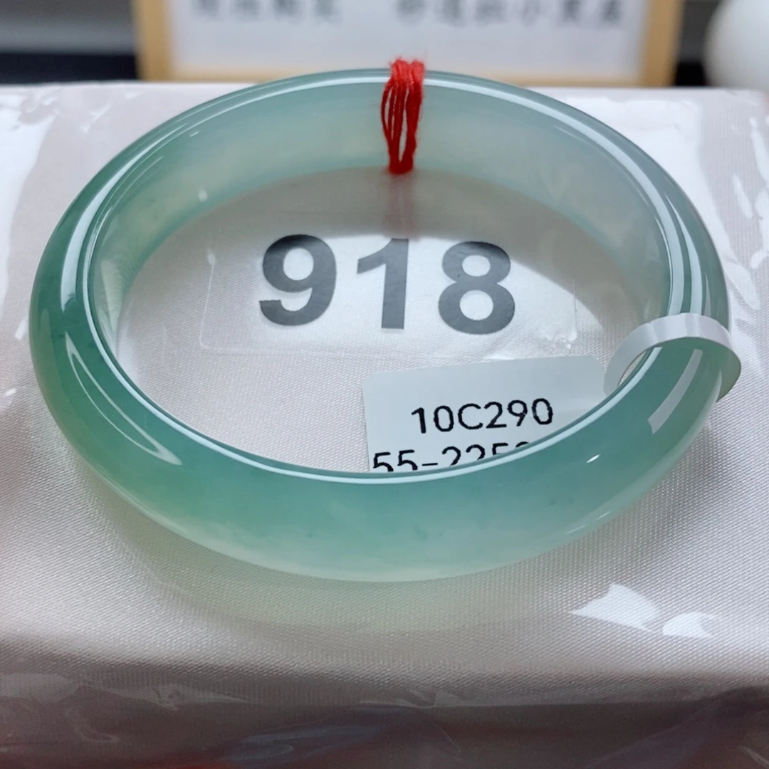 翡翠未镶嵌手镯（贵妃镯）天然A货翡翠手镯