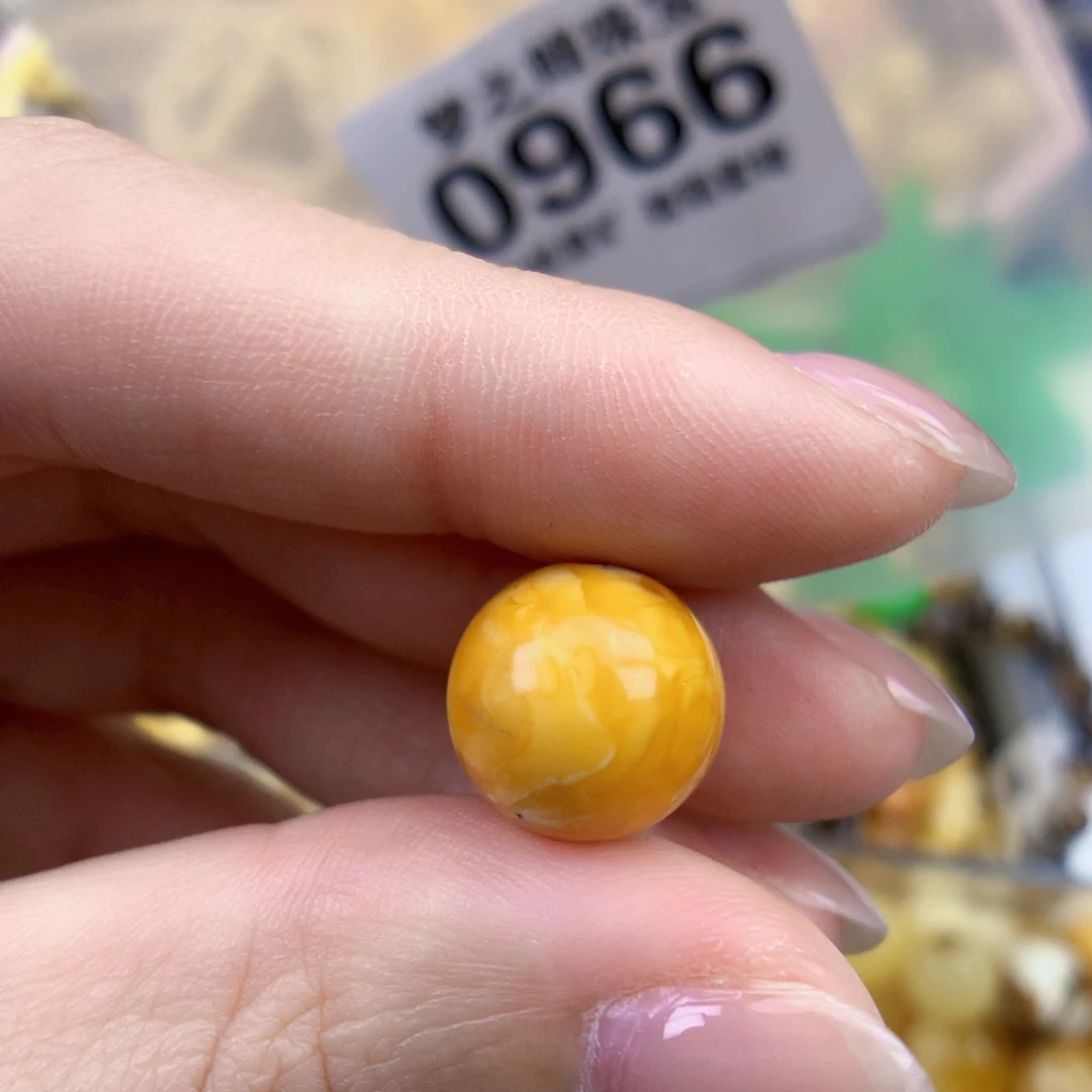 裸石琥珀未镶嵌12.5