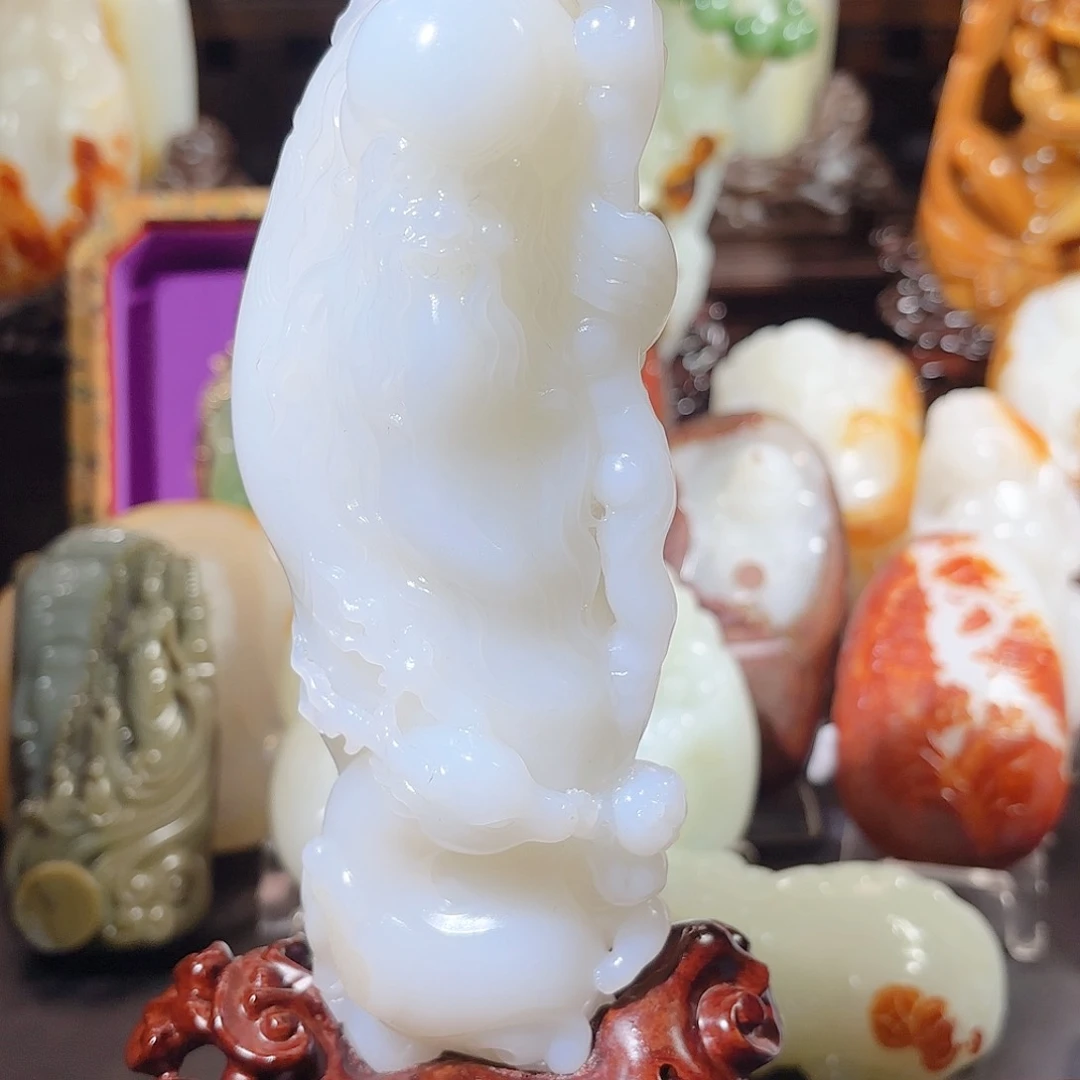 和田玉摆件未镶嵌海**川