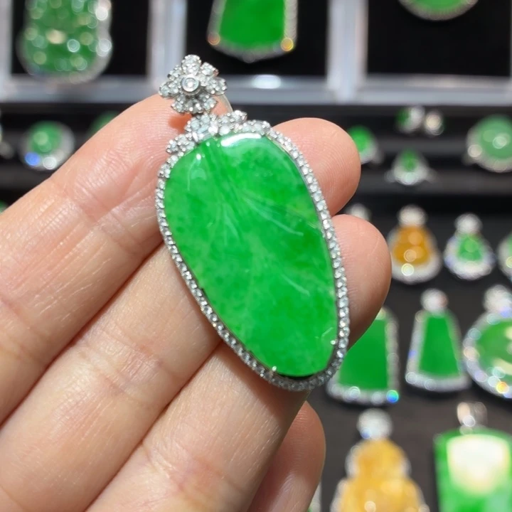 翡翠18K金镶嵌吊坠(不含链)翡翠