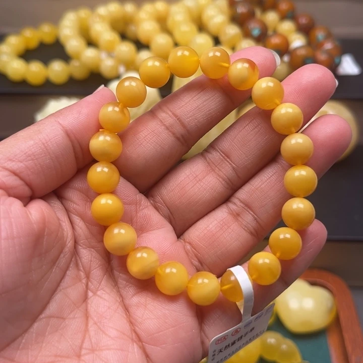 琥珀未镶嵌珠宝奇石M185号