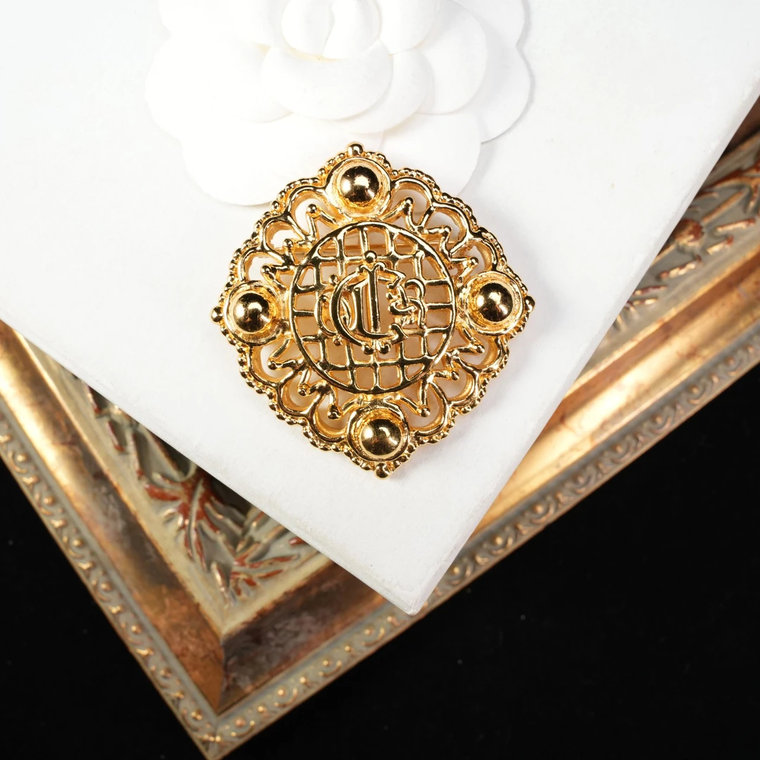 95新 DIOR/迪奥 柚礼中古/迪奥南瓜马车胸针lz507110