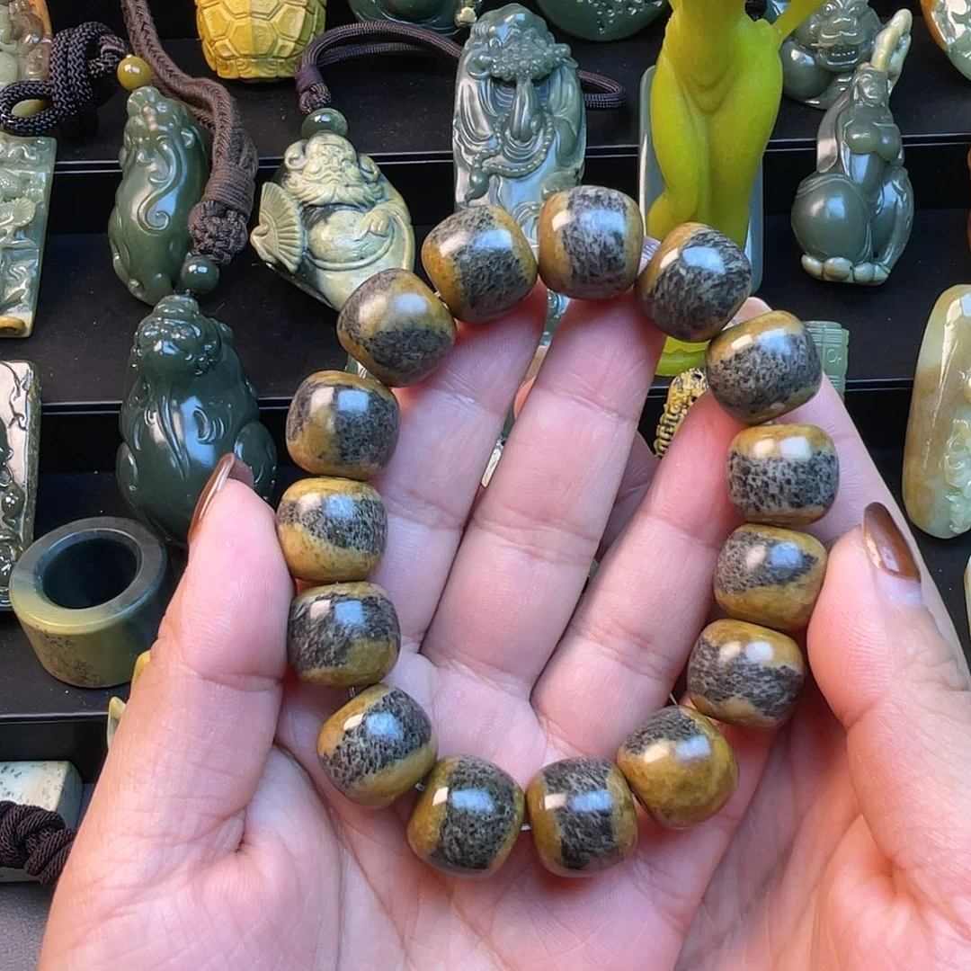 透闪石质玉未镶嵌手链