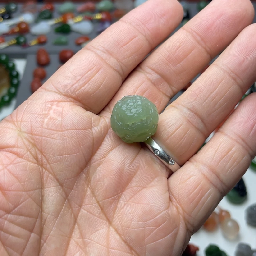 和田玉未镶嵌颈饰18mm