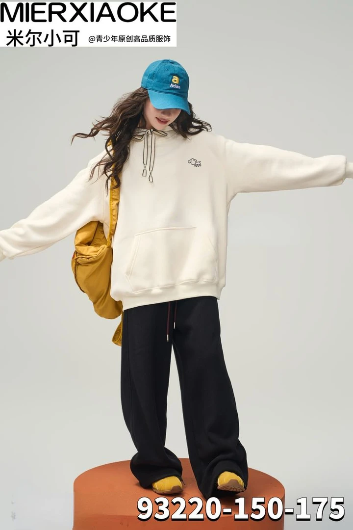 冬季一体绒连帽卫衣，衣服品质保证，不会货不对版，放心下单