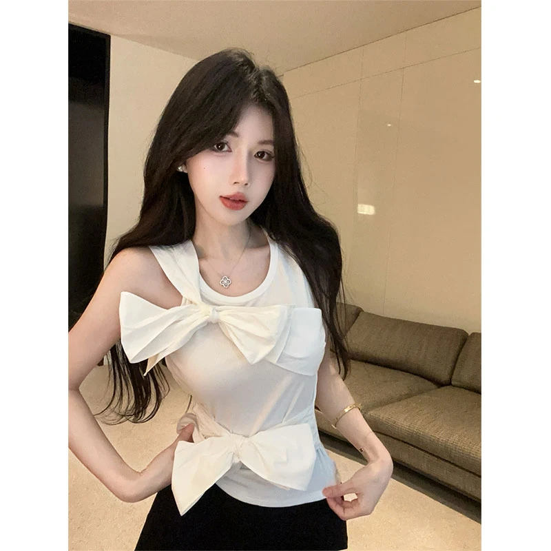 韩系极简2025夏季新款纯欲设计感蝴蝶吊带背心休闲百搭短裤两件套