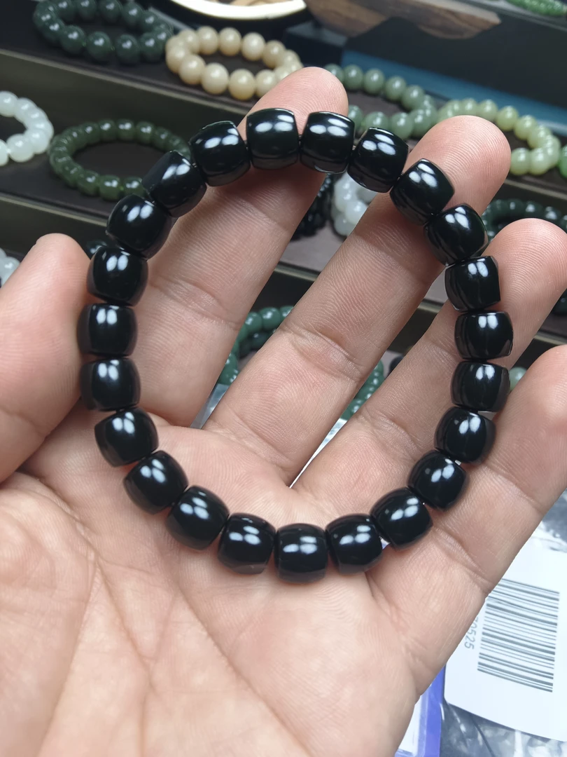 新疆和田玉叶尔羌河山流水卡一零绝绝子