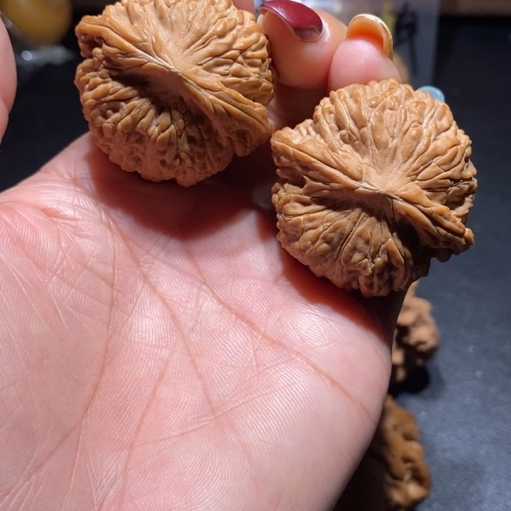 亮***吊坠文玩核桃石子磨