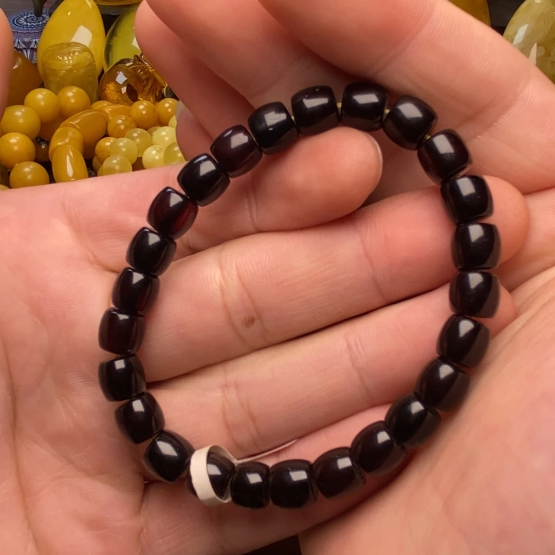 给***烂琥珀未镶嵌裸石蜜蜡